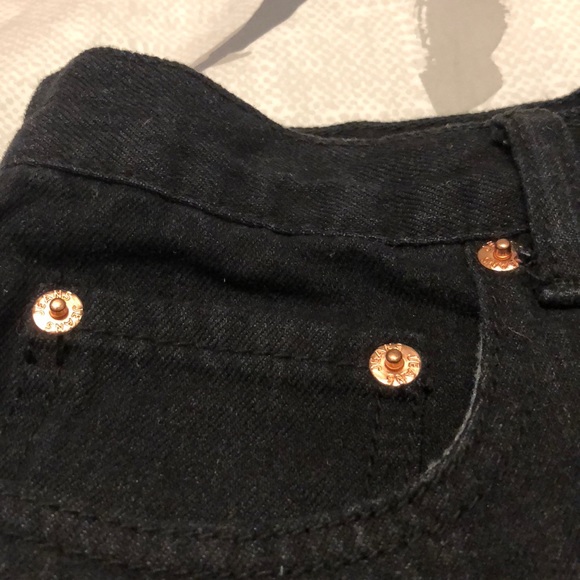 High waisted black denim shorts - Picture 4 of 7